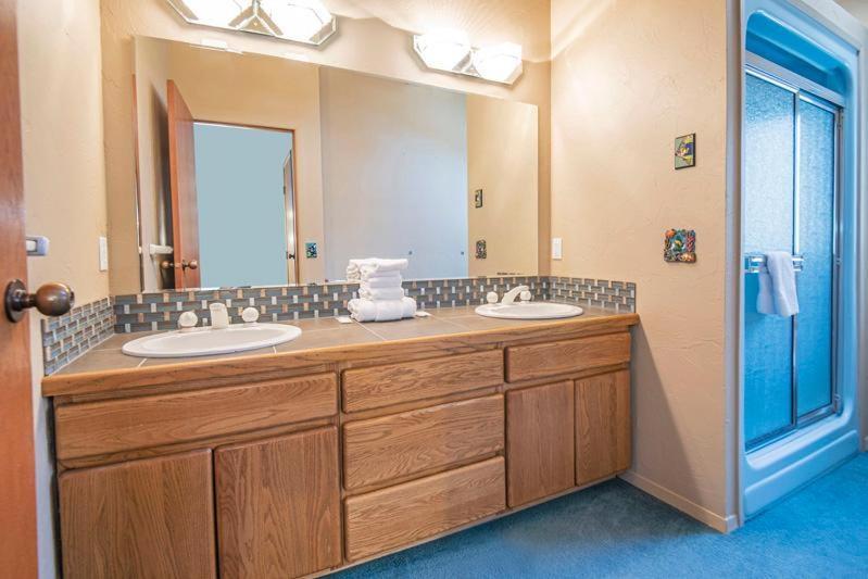 Deschutes Riverfront Home صنريفير المظهر الخارجي الصورة