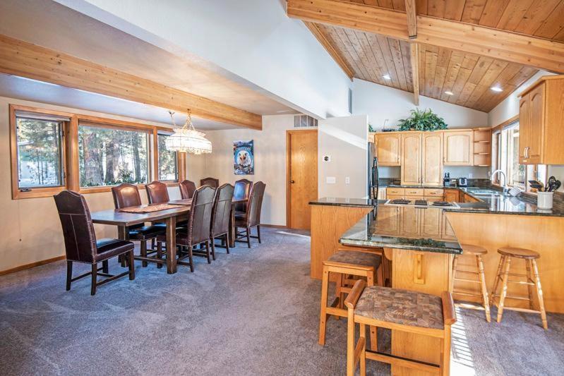 Deschutes Riverfront Home صنريفير المظهر الخارجي الصورة