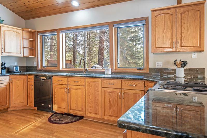 Deschutes Riverfront Home صنريفير المظهر الخارجي الصورة