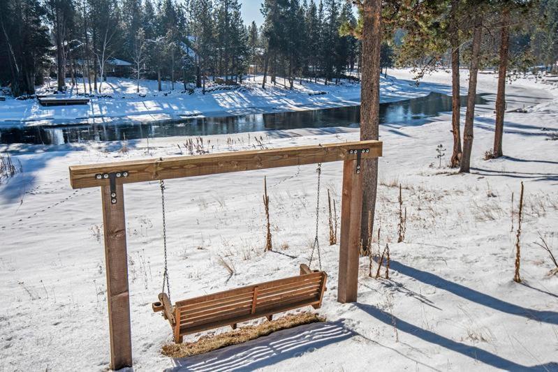Deschutes Riverfront Home صنريفير المظهر الخارجي الصورة