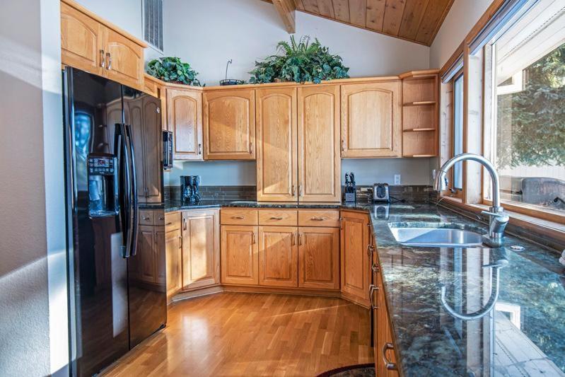 Deschutes Riverfront Home صنريفير المظهر الخارجي الصورة
